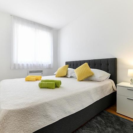Modern Apartment For 2025' Vacation In 扎达尔 外观 照片