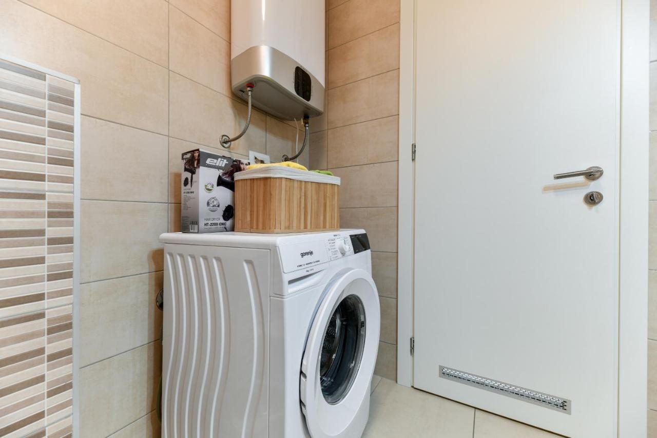 Modern Apartment For 2025' Vacation In 扎达尔 外观 照片