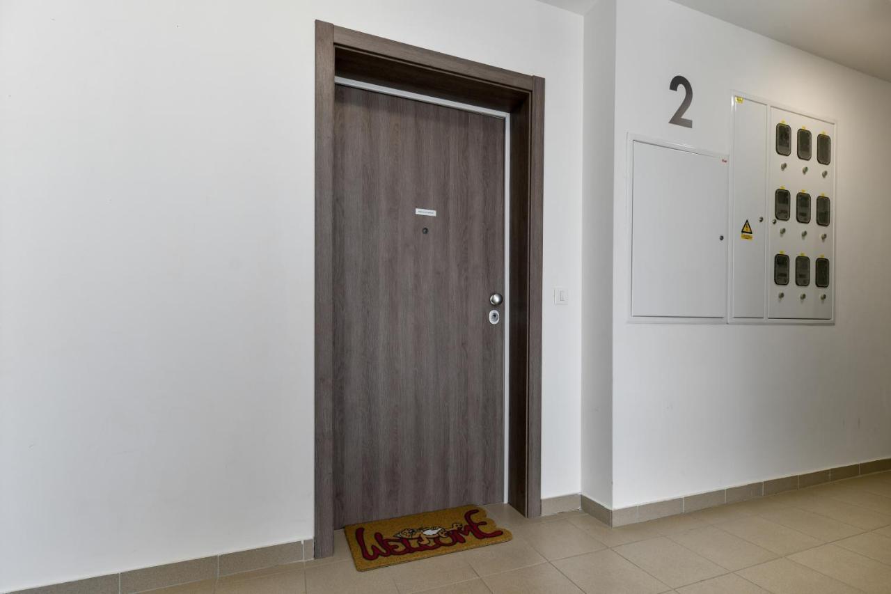 Modern Apartment For 2025' Vacation In 扎达尔 外观 照片