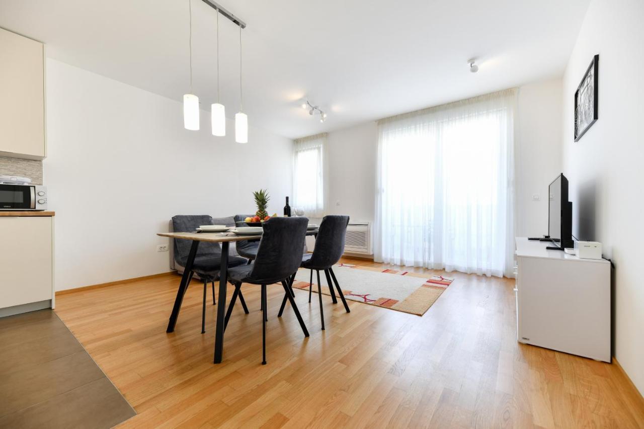 Modern Apartment For 2025' Vacation In 扎达尔 外观 照片