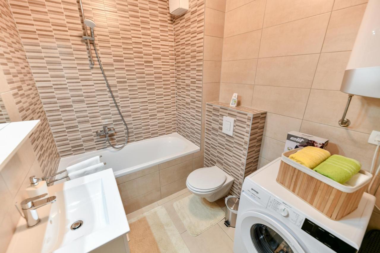 Modern Apartment For 2025' Vacation In 扎达尔 外观 照片